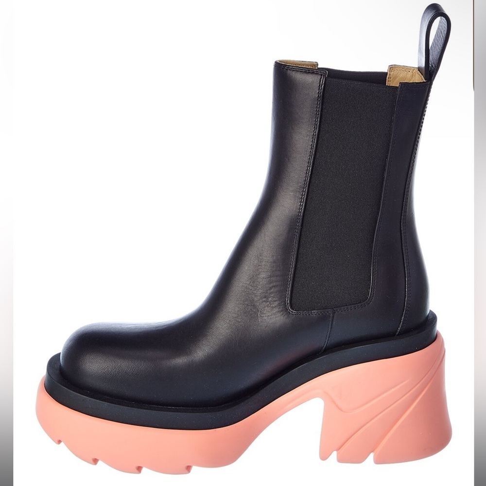 Authentic Bottega Veneta Calfskin Flash Chelsea Boots Black Flamingo - Picture 7 of 9